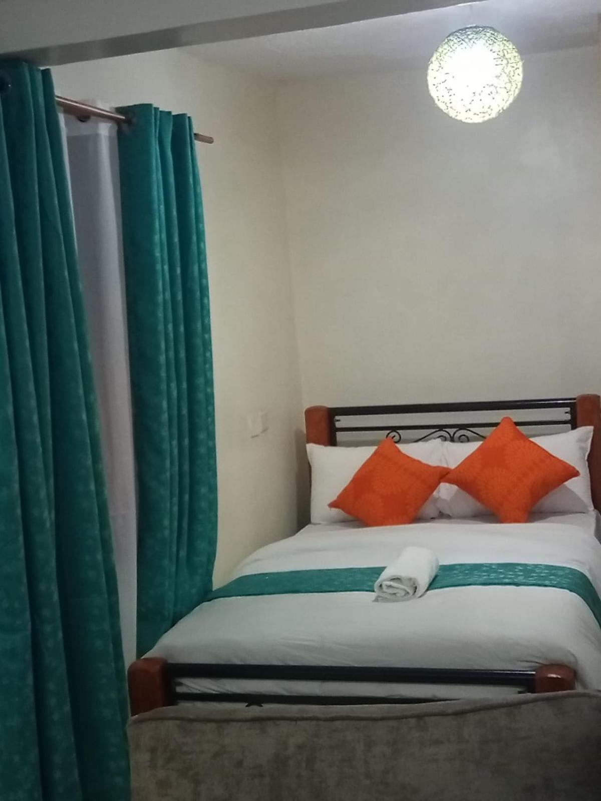 Unique, Modern Studio Apartment Kisumu Esterno foto