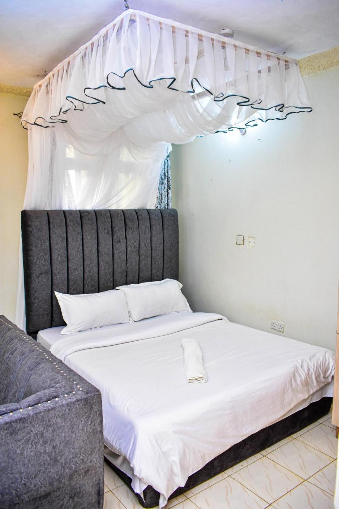 Unique, Modern Studio Apartment Kisumu Esterno foto